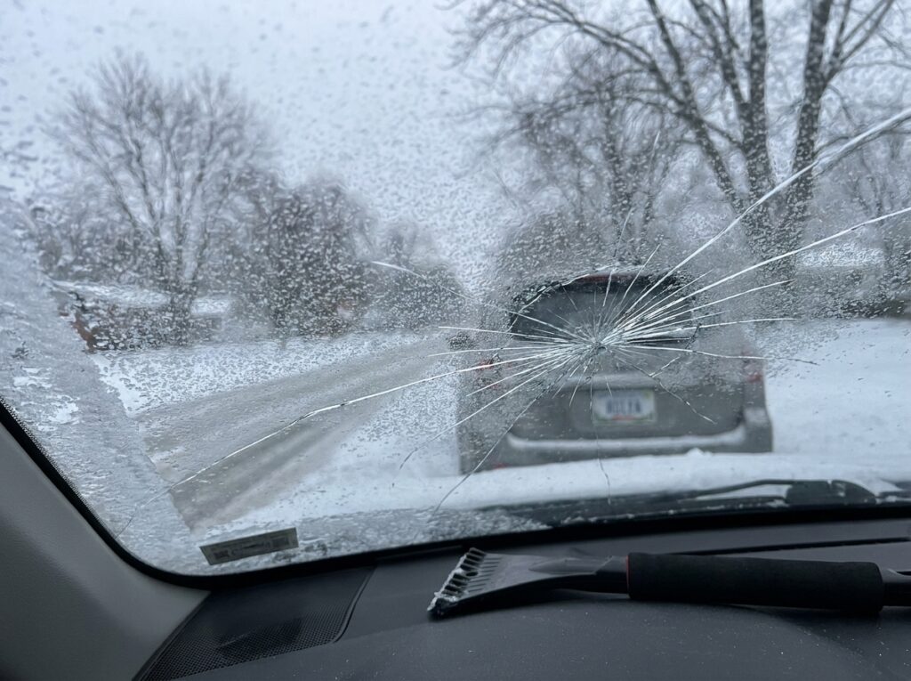 How Does Indiana Winter Weather Damage Your Windshield?